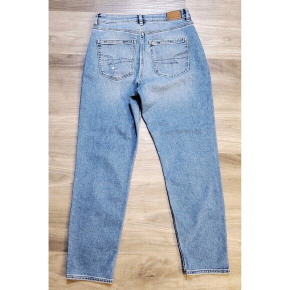 American Eagle Mom Jeans Sz 6 High Rise Distressed Med/light Blue Wash - Picture 2 of 6
